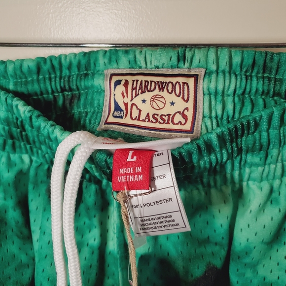Mitchell & Ness Boston Celtics Shorts NBA Galaxy Swingman Green Multiple Sizes - Picture 13 of 16